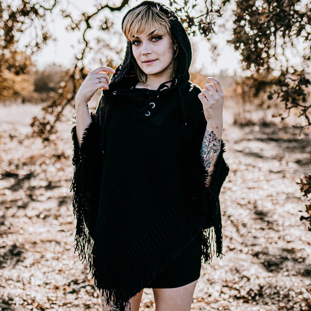 Cozy Autumn Hooded Poncho Black